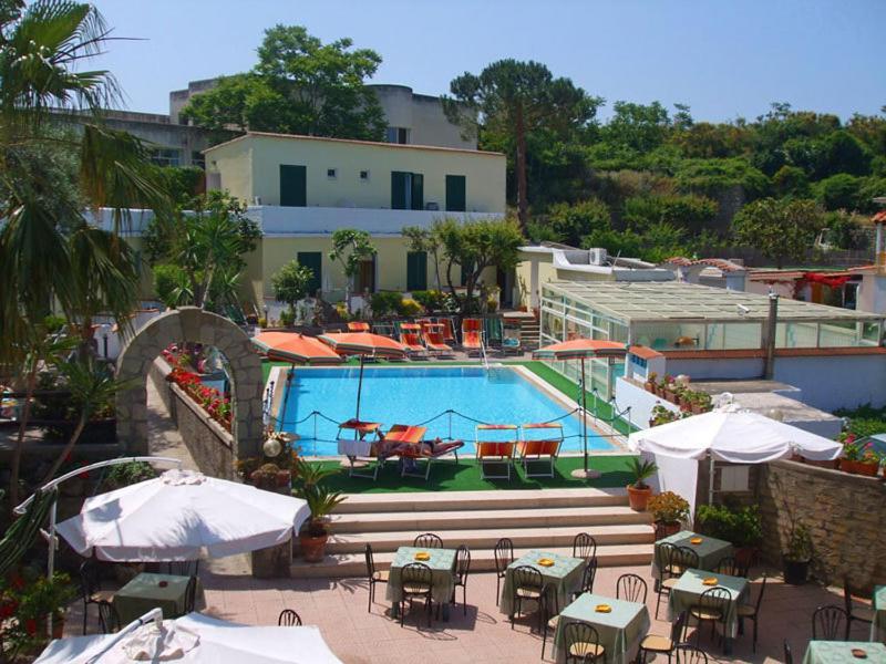 Albergo Villa Hibiscus Forio di Ischia Exterior foto