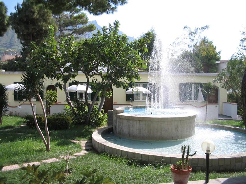 Albergo Villa Hibiscus Forio di Ischia Exterior foto