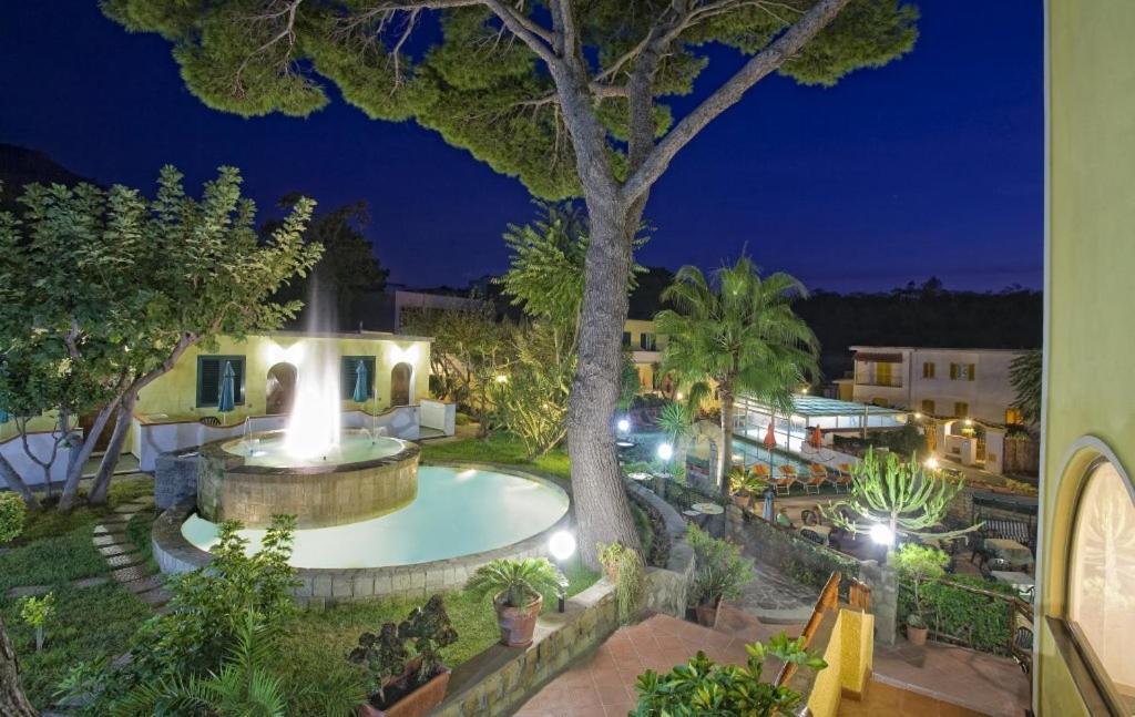 Albergo Villa Hibiscus Forio di Ischia Exterior foto